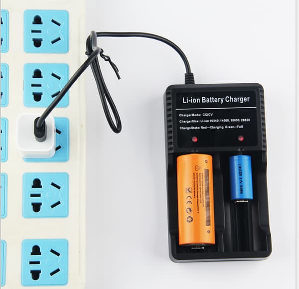Charger for 18650 Battery, Charges Anywhere 3.7V 18650