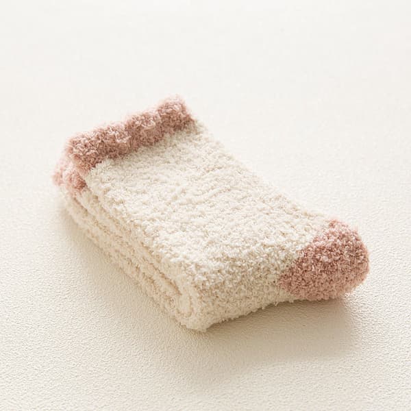 Mjuka varma vintertofflor för kvinnor, 5 par, fluffiga supermjuka sovsockor
