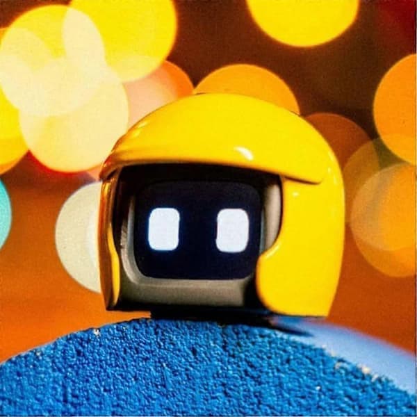 Interaktiv robotbil, monterte robotleker, søte hjelmbilleker, skrivebordsdekorasjon, svart