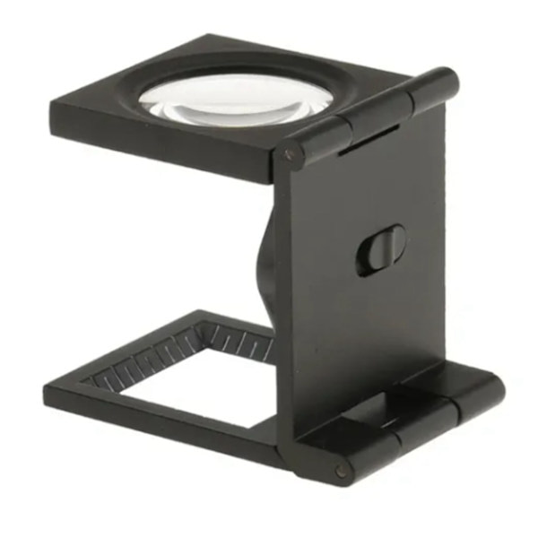 High-Performance 10X Folding Magnifier with Scale, LED Light, and Battery for Enhanced Viewing Experience