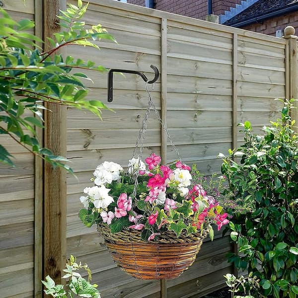 Wall Mounted Metal Plant Basket, 15 cm, Heavy Duty, Suitable for Flower Baskets