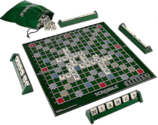 Scrabble Grand Folding Edition med roterende spilleplade i træ
