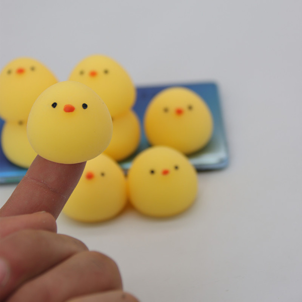 Squeeze Vent Ball Liten Gul Kyckling Söt Djur Långsamt Stigande Leksaker Stressboll
