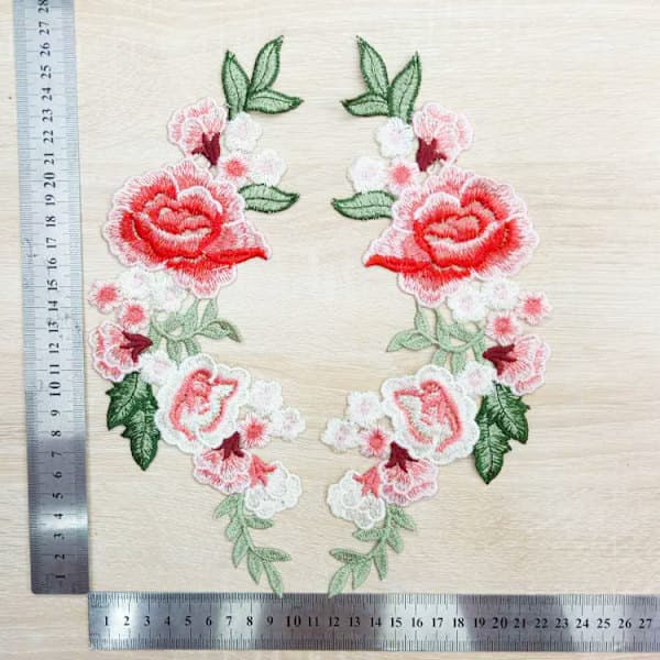 broderte blomsterlapper Sy på lapper Roselapp for