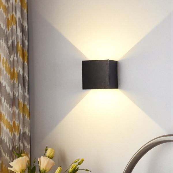 Innendørs vegglampe LED vegglampe svart, opp ned veggmonteringslamper Minimetall for stue innredning på soverommet, varm hvit-2 STK