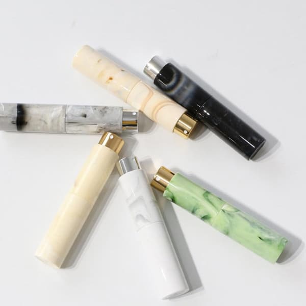 2 stk 10 ml mini parfymesprayflasker påfyllbare plastunderpakninger for reise og essensielle oljer