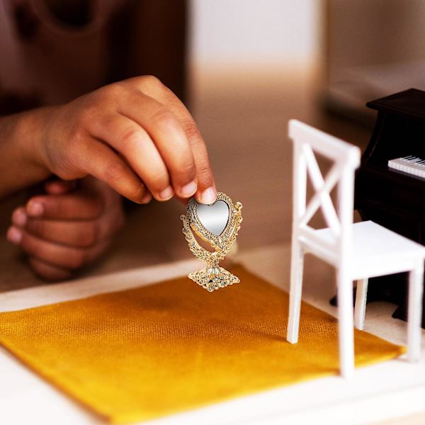 1 Setti Miniatyyri Peilejä Nuken Talo Miniatyyrit Lapsille Leikki Kampa Peilit Koristelu Kulta 23.5X2. Golden 2 3.5X2.5X1.5CM