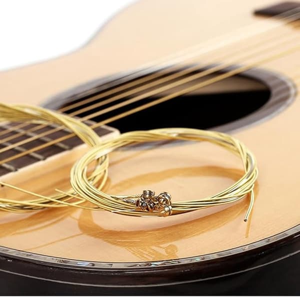 Gitarrsträngar - 6 Strängar - Rostbeständiga och Hållbara - Klar Ton - Akustiska Gitarrsträngar - Stålsträngar för Akustisk Gitarr (Kopparsträngar)