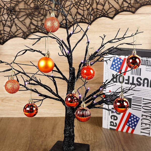 Julgranskulor med försträngda julgransdekorationer, hängande prydnadsföremål, orange