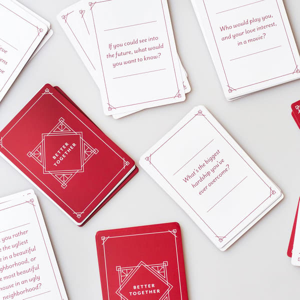 Bedre Sammen Spørsmålsspill for Par til Datekvelder - Ærlige og Dype Samtalekort for Parspill