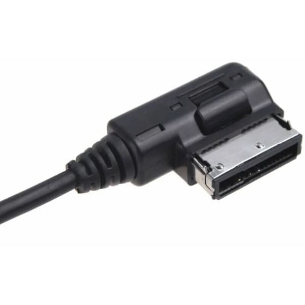 Auton äänikaapeli USB AMI -liitäntä Audiin