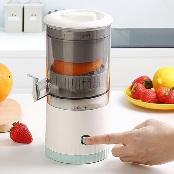 Automatic Detachable Juicer, Portable Rechargeable Juicer with USB Cable, Mini Multifunctional Fruit Juicer, Fully Automatic Operation (White)