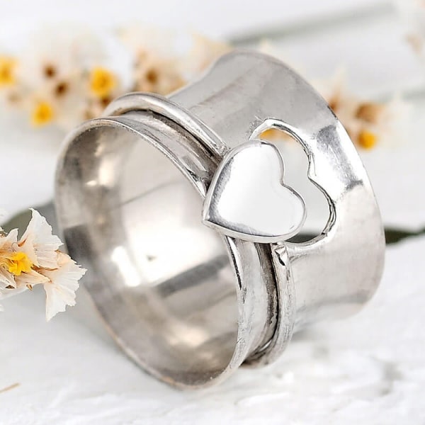Sølvhjertespinnring for kvinner - Ring med solid bånd - Håndlaget håndverker