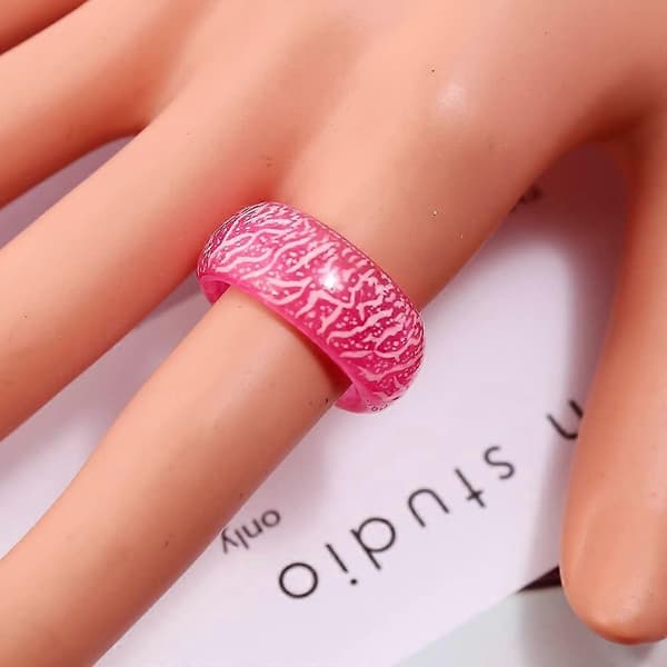 Glød i mørket-ringer Rosa Grønn Blå Venus Orb-ringer Ringer for kvinner Menn Jenter Trendy harpiks glødring Akryl estetiske ringer for gutter Søte