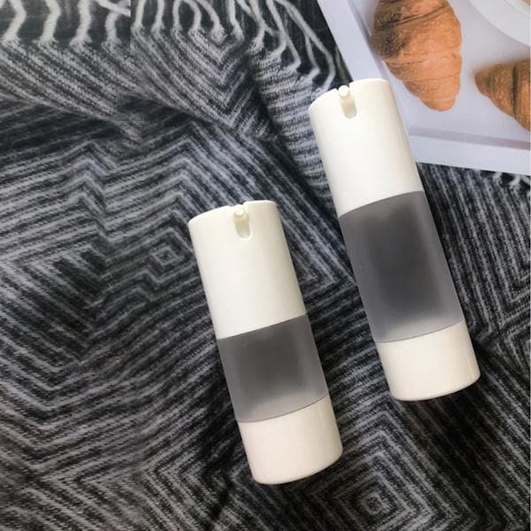 Luftfri Pumpedispenser Tom Reiseflaske for Kosmetikk 15ml