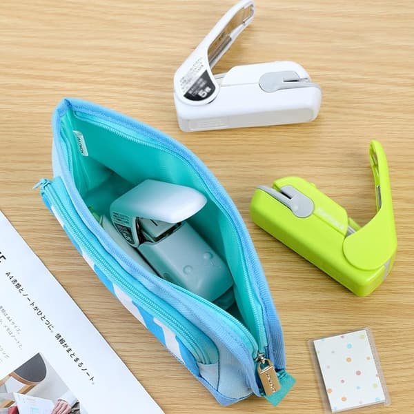 Lightweight Desktop Stapler Portable Durable Stapler for Home Office Desk Stapler
