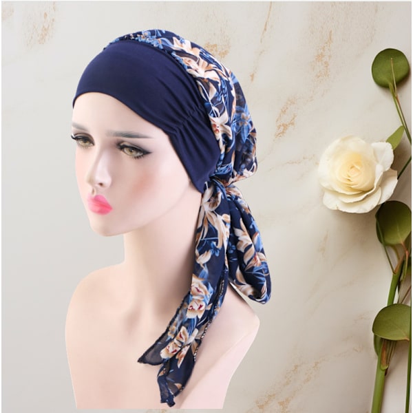 Stilig Elastisk Hatt med Bred Brems og Skjerf - Blomsterdesign