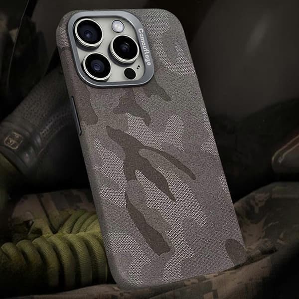 Magnetisk skal til iPhone 16 Pro Max, camouflage mønster, stødabsorberende PC+PU telefoncover