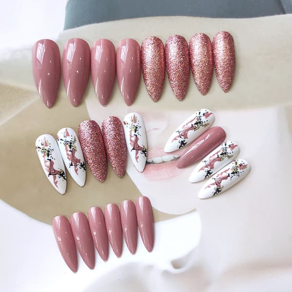 Erittäin pitkät painettavat kynnet, Stiletto Glitter Bling akryylikynnet,