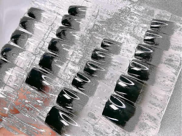 72 Pieces Rectangular False Nails Gradient French Nail Set Natural Gloss Full Cover Pressed