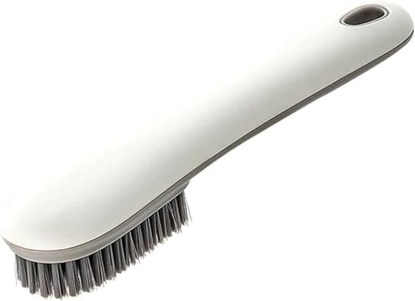 2-piece shoe brush and clothes brush set for home use. Soft bristles, does not damage fabric, multifunctional cleaning tool white