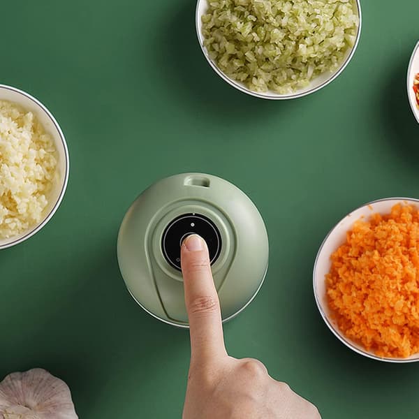 Vegetable Press and Chopper, Electric Garlic Chopper, 250ml Garlic and Onion Mincer, USB Rechargeable Powerful Vegetable Chopper.