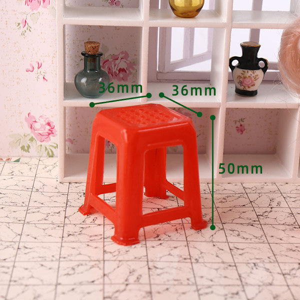 4 kpl 1:6 mittakaavan punainen miniatyyrituoli, minihuonekalutarvikkeet toimistoon tai kotiin, loistava lisäkoriste työpöydällesi