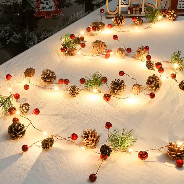 Christmas Tree Pine Cones String Lights, 6.56 ft 20 LED Pine Needles Red