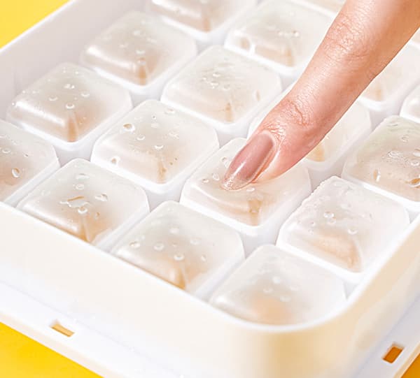 Med opbevaringsboks, isterningebakke med silikonlåg, lille format