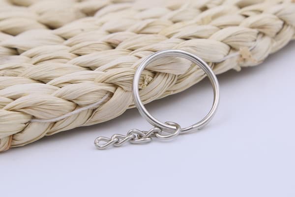 50-pack nyckelringar kort kedja 25 mm Silver 126
