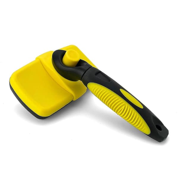 Self-cleaning brush for dogs and cats, retractable bristles for easy use
