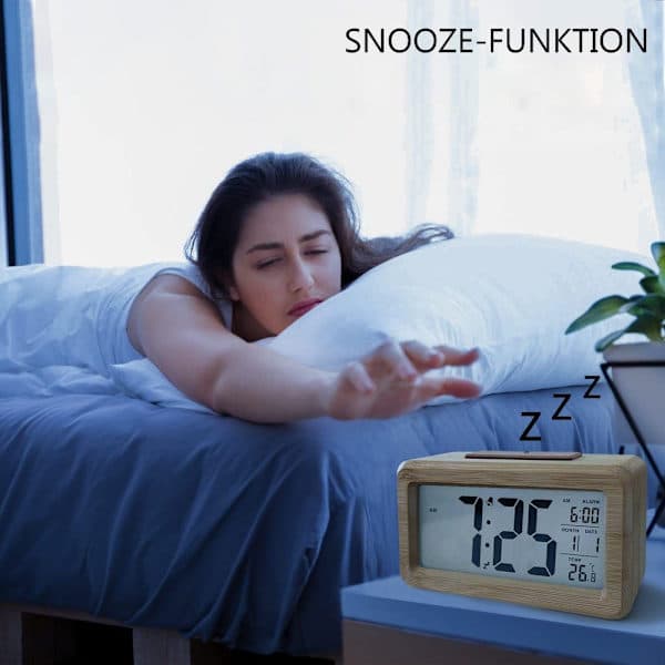 Digital Alarm Clock, Wooden Digital Alarm Clock with Large Temperature Display, Desk Clock with Snooze Function, Date