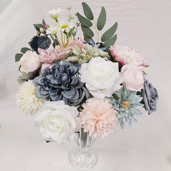 Brudbukett med blommor till bröllop blå blue