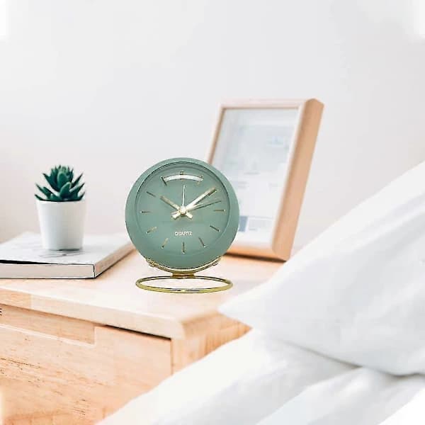 Analog Alarm Clock with Lamp, Small Silent Retro Alarm Clock Student Bedside Alarm Clock Luminous Hands Clock (Green)