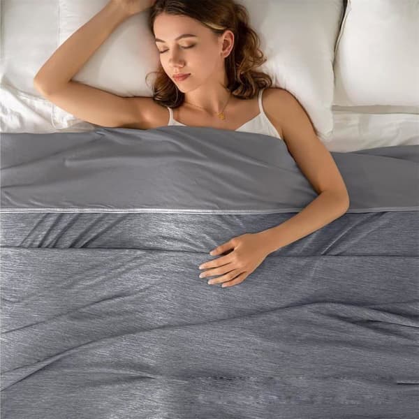 Cooling Blanket, Lightweight Summer Blanket, Double-Sided Cooling Blanket, Soft and Lightweight for Bed (Dark Grey, 100x150cm)