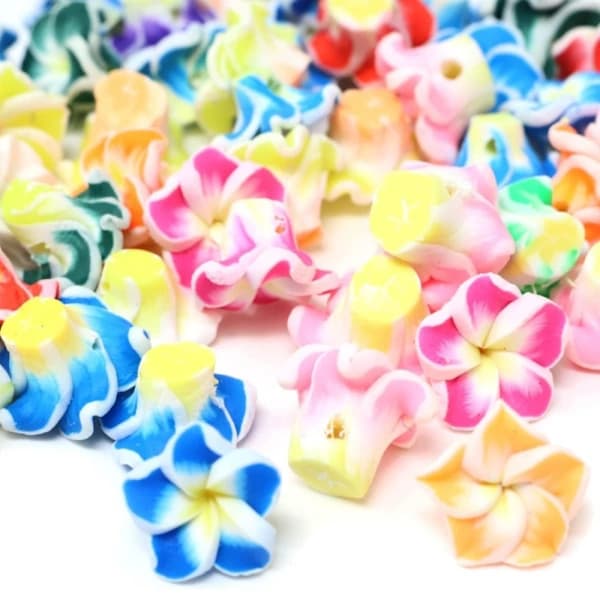 100 st Polymer Clay Flower Beads Plumeria Spacer Beads
