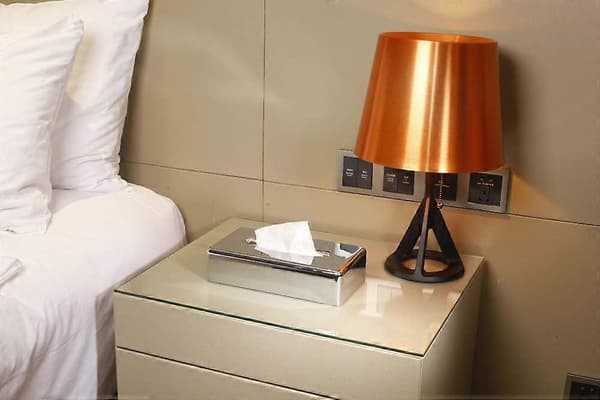Tissue Dispenser Chrome, Rectangular Facial Tissue Box Holder Flat Napkin Dispenser for Bathroom Countertops (Chrome Silver)