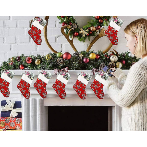 Røde juleministrømper 7 tommer glitter-snefnug-print med plysmanchet, klassisk strømpepynt til hele familien (8 stk, rød)