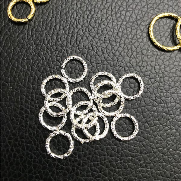 200 st Hoppringar Vridna Stängda Ringar DIY Örhängen Halsband Smycke