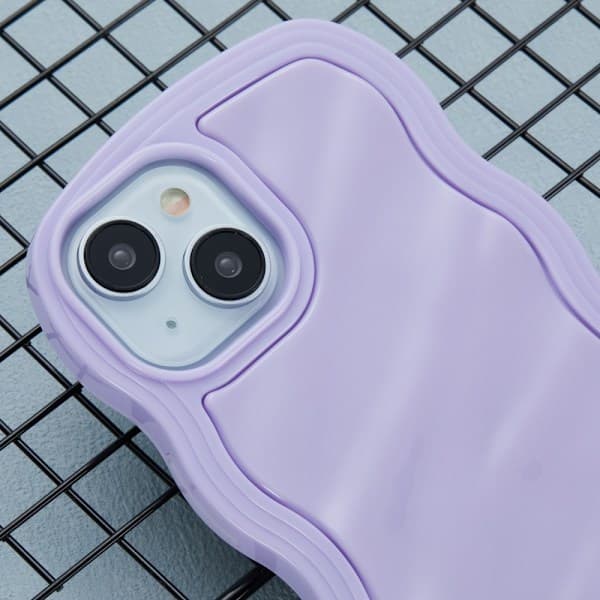 iPhone 15 Mobilcover Bølget Tekstur Lilla