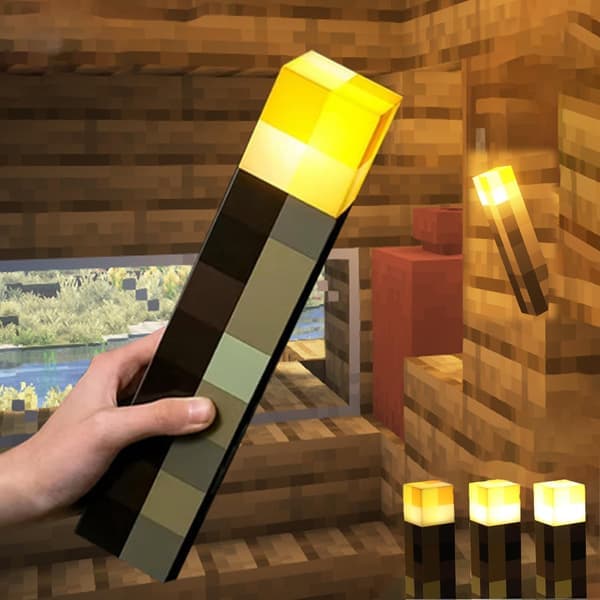 This LED wall light has three adjustable brightness levels. It can be mounted on the wall or held in hand and is charged via a USB interface.(Ho)