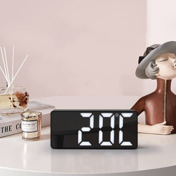 White Digital Alarm Clock, Electronic Alarm Clock with Snooze Function