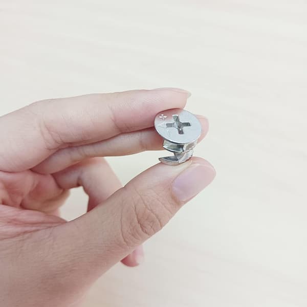 12 stk Møbelkoblingskamlåsbeslag 15 mm x 11 mm Kamlåsmutter for Skap Skuff Kommode Garderobe Møbelpanel