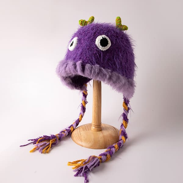 Lilla, tegneserie lille monster kvinders pelshat, efterår og vinter