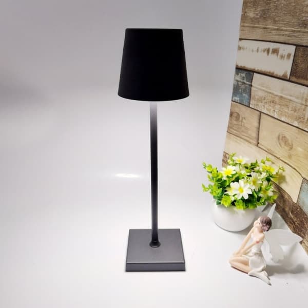 Trådløs LED bordlampe med USB-opladning
