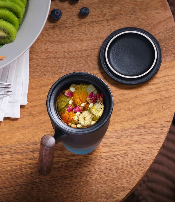 Tekop med låg, porcelæns tekop med rustfrit stål infuser, gradient stor keramisk tekop, perfekt til kontoret, sort 350ml