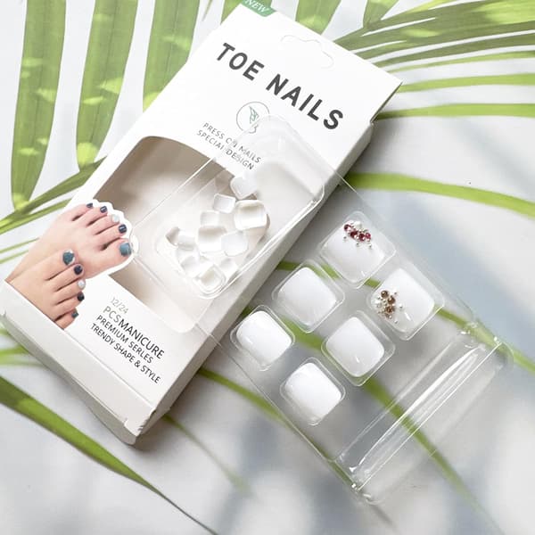 24 pcs press-on toenails, full acrylic false nails with glue and rhinestones