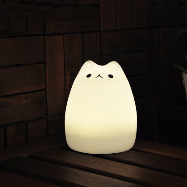 LED nattlampa för katt, batteridriven nattlampa för barn, flerfärgad söt kattlampa i silikon med varmvitt och 7-färgs andningsläge, presenter till barn