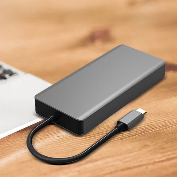 Type C multifunktionskonverter med VGA HDMI USB3.0 x 3 udvidelsesgrænseflade til 4K HD-video