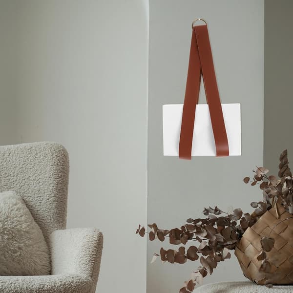 Minimalist Magazine Holder with PU Leather Material and Space-Saving Wall Mount